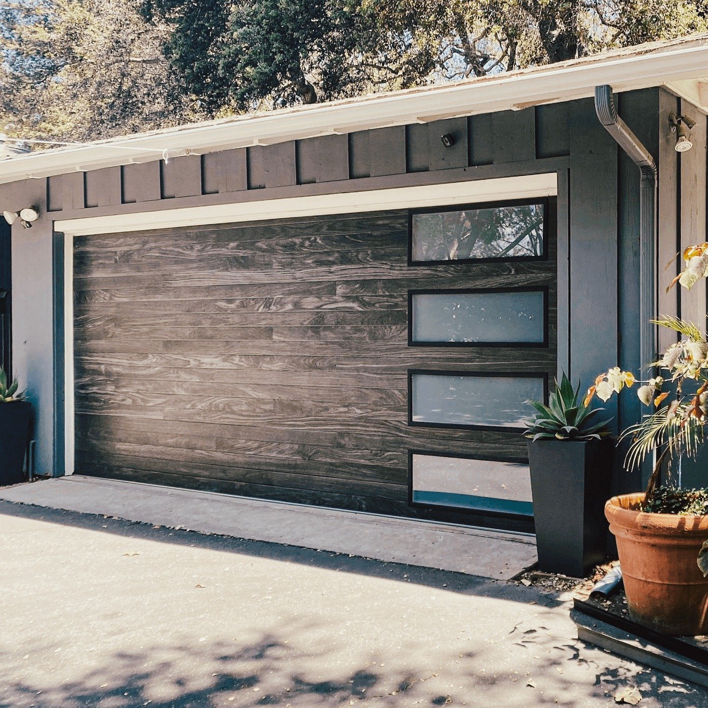 same-day garage door repair service of Garage Door Repair Company Venice Florida
